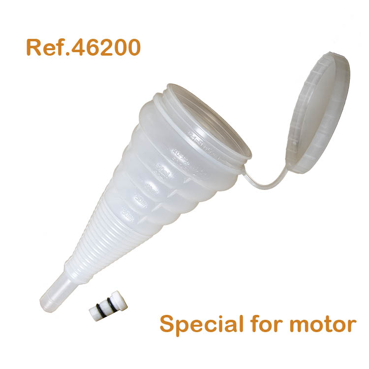 Plastic funnel